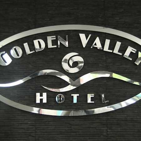 Golden Valley Hotel Cebu Exterior photo